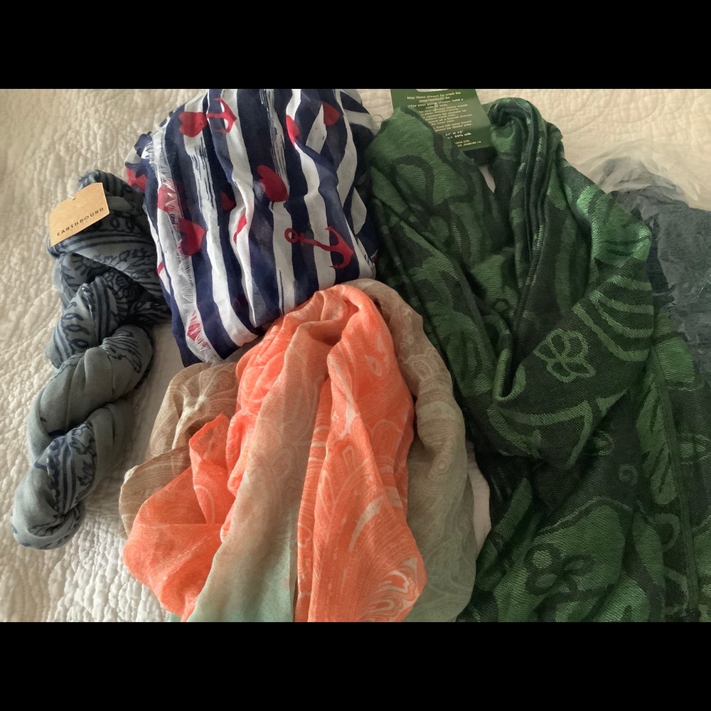 5 Infinity Scarves:2 NWT: Ireland and Earthbound